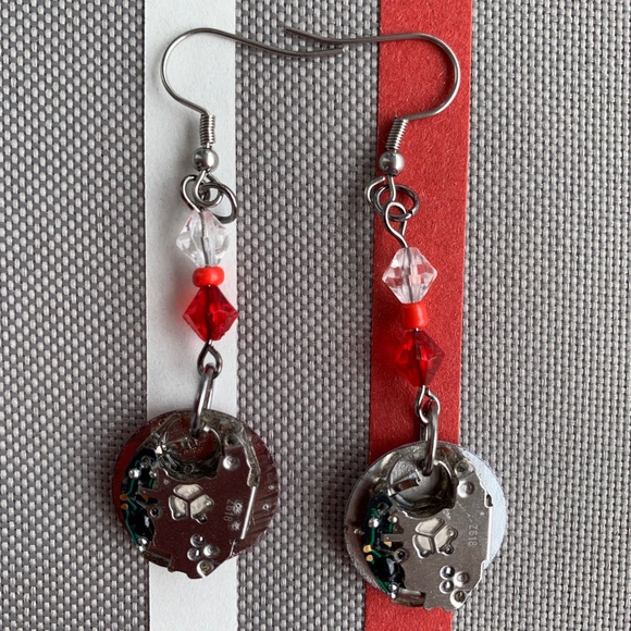 Recycled Watch Face - Picture 2 of 8